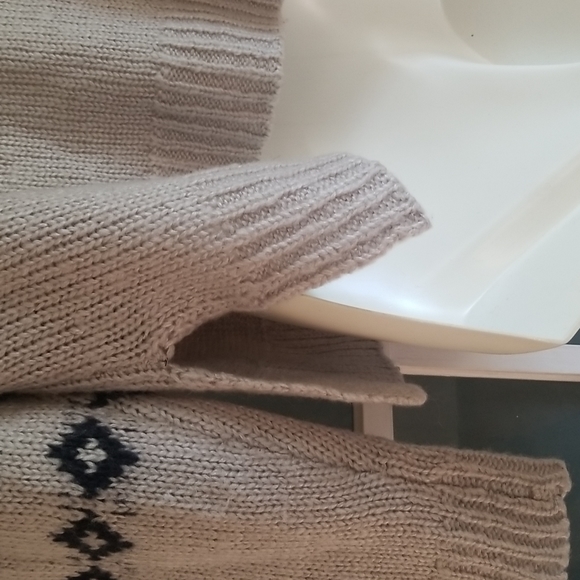 Moon & Madison crop turtleneck sweater small long sleeve winter - Picture 7 of 10